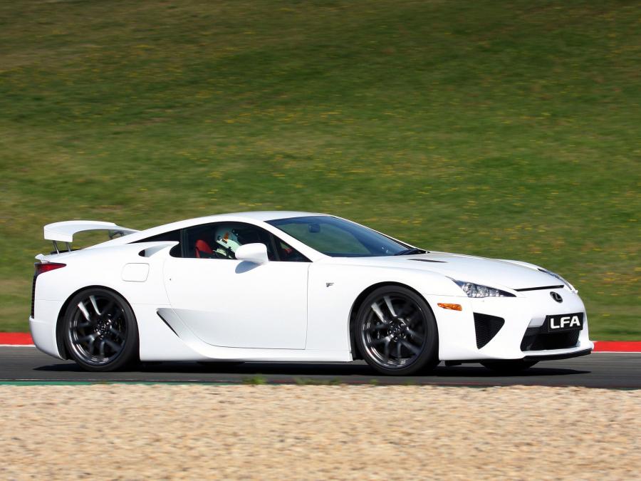  Lexus LF-A 2010 года  (JP) (фото 4 из 10)